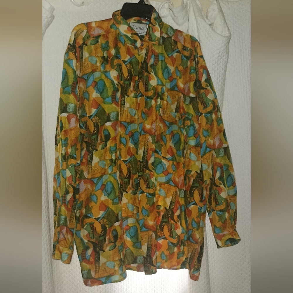 Bruno Designed In Italy 100% Silk Button Down Shirt Size Medium EUC